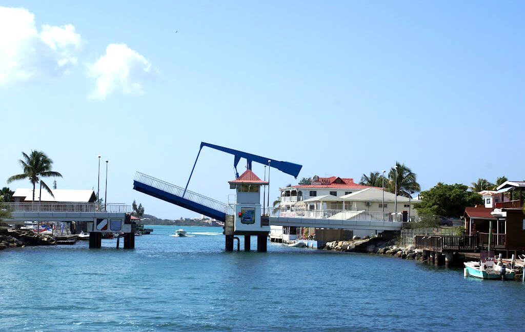 Sandy Ground Bridge, St. Martin, French side